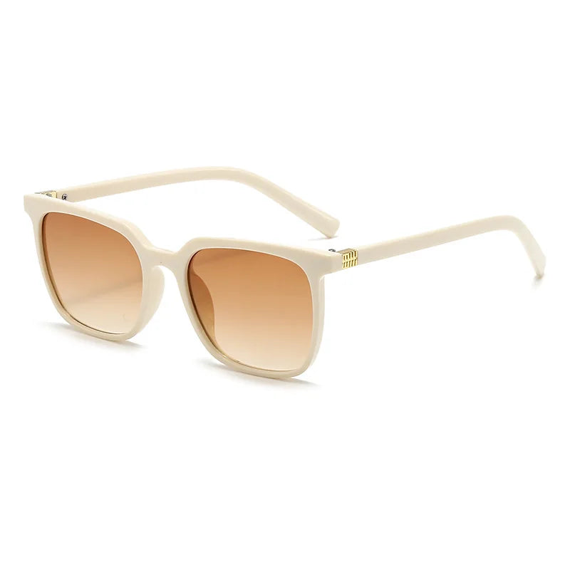 Lunettes de soleil femmes vintage