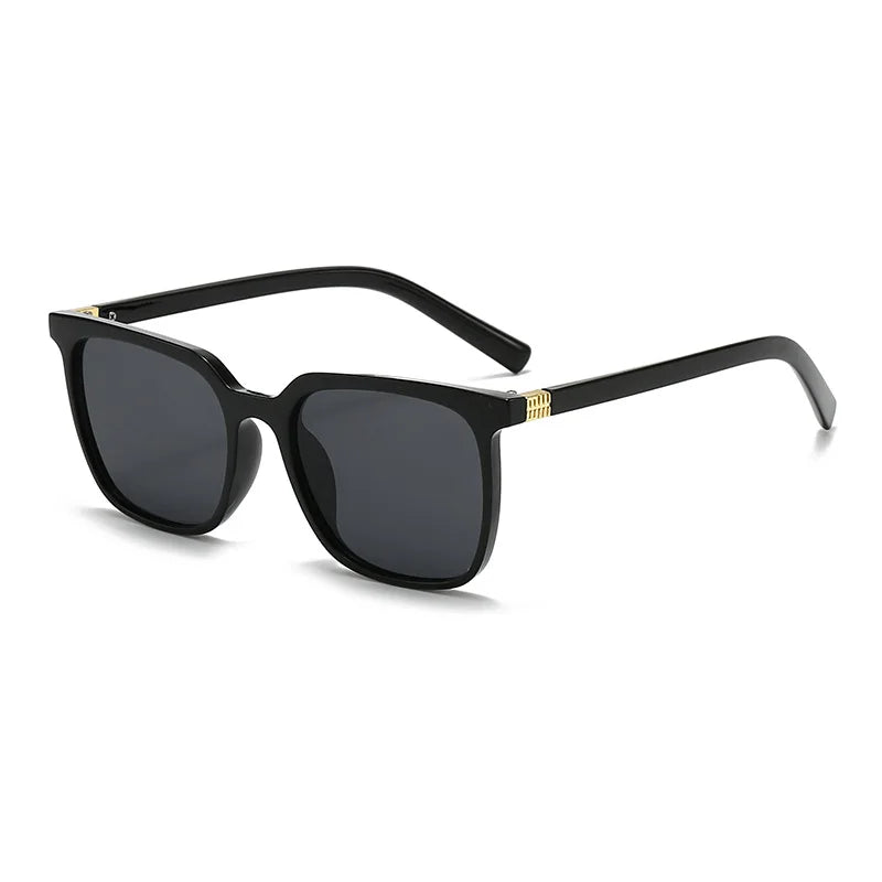 Lunettes de soleil femmes vintage